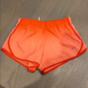 Nike ombré orange sport short